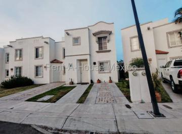 Casa de 3 habitaciones, Querétaro · Renta Casa Amueblada Queretaro Sonterra