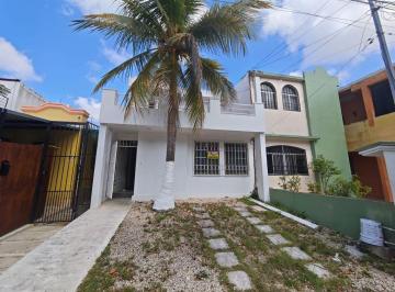 Casa en condominio · 130m² · 3 Recámaras · 1 Estacionamiento · Casa en Venta en Cancun