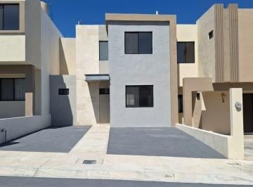Casa de 3 habitaciones, Saltillo · Casa en Venta Recamara Planta Baja, Privada Cimarron