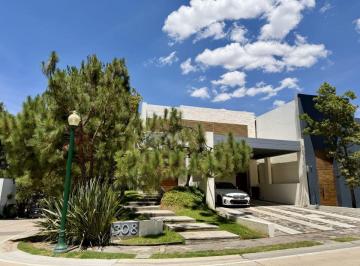 Casa de 4 habitaciones, Tlajomulco de Zúñiga · Casa en Venta El Cielo Country Club
