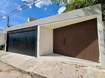 Casa · 110m² · 2 Recámaras · 4 Estacionamientos · Venta de Casa en Colonia Maya Mérida Yucatán