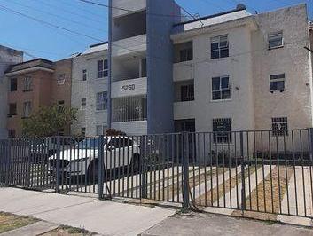 Departamento · 99m² · 3 Recámaras · 2 Estacionamientos · Departamento en Planta Baja y Totalmente Amueblado en Paseos del Sol, Zapopan