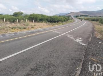Terreno / Lote · 13530m² · Terreno en Venta en El Libramiento de Ocotlán de Morelos, a 400 m del Crucero de San Dionisio