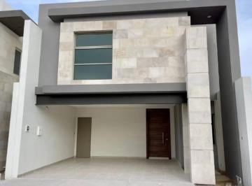 1 · Casa en Venta en Villa de Las Palmas, Torreón - Espaciosa y Moderna