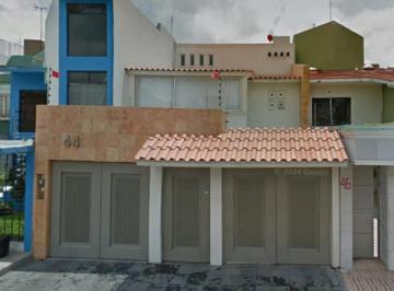 Casa de 4 habitaciones, Coyoacán · Venta de Casa en Coapa, Coyoacan, Ciudad de Mexico