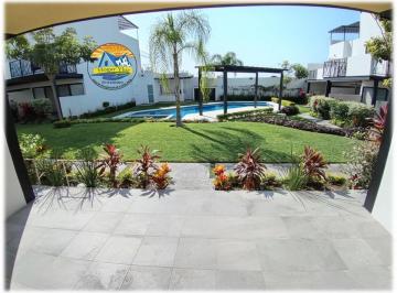 Casa de 3 habitaciones, Xochitepec · Exclusivo Residencial de 10 Casas con Alberca, Casa con Acceso Para Roo Garden