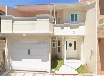 Casa de 5 habitaciones, Boca del Río · Casa en Venta en Colonia Costa de Oro, Veracruz