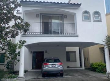 Casa en condominio de 3 habitaciones, San Pedro Garza García · Casa en Renta 3 Recamaras Hacienda de La Sierra Valle Oriente San Pedro