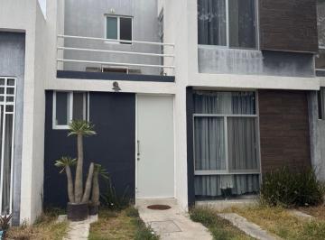 Casa · 3 Recámaras · 2 Estacionamientos · Casa - Fraccionamiento Rancho Santa Mónica