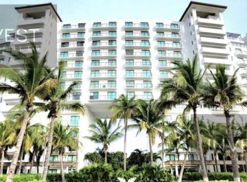 Departamento · 294m² · 4 Recámaras · 2 Estacionamientos · La Isla Emerald PH en Venta