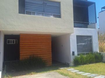 Casa de 3 habitaciones, Morelia · Casa en Renta en Paseo del Parque Tres Marías
