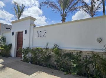 Casa de 3 habitaciones, Progreso · Casa de Playa Amueblada a 150 m del Mar en Chelem | Alberca, Palapa y Gran Terre