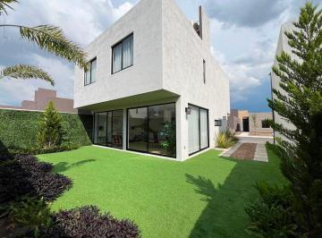 7c766814e9a3ddc582bfffda9d9b5530517d8bb2842090ced02391de3e9d2900 · Casa en Venta en Puerta Real, Corregidora, Querétaro