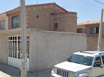 Casa de 4 habitaciones, Tizayuca · Casa en Venta, Recuperacion Bancaria.