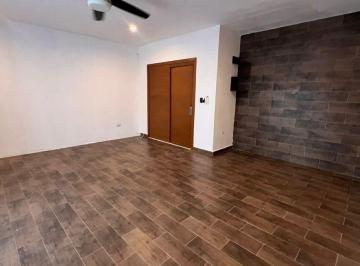 Casa de 3 habitaciones, Benito Juárez · En Renta - Casa Remodelada en Villamarino