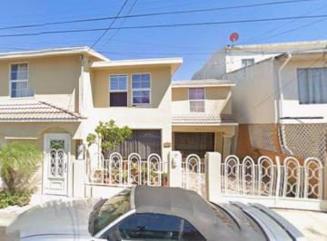 Casa de 4 habitaciones, Tijuana · ¡Maravillosa Propiedad!descubre Tu Nuevo Hogar en Tijuana