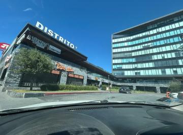 Oficina · 2 Estacionamientos · Renta Departamento Distrito V