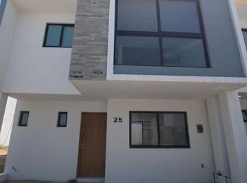Casa en condominio · 117m² · 3 Recámaras · 2 Estacionamientos · Casa en Venta Adamar, Tlajomulco de Zuñiga.