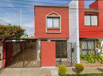 Casa de 4 habitaciones, Tulancingo de Bravo · Casa en Venta en Jardines del Sur, Tulancingo, Hidalgo.
