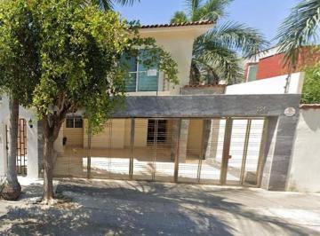 Casa de 3 habitaciones, Puerto Vallarta · Casa con 160 m² de Superficie de Terreno y 3 Recámaras en Venta, Puerto Vallarta