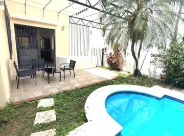 Casa de 4 habitaciones, Benito Juárez · En Venta – Residencia en Sm 2 - A, a Pasos de Puerto Cancún