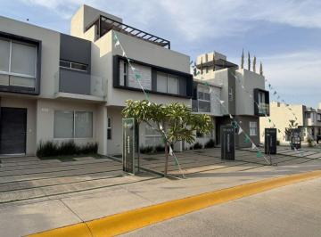 Casa en condominio de 3 habitaciones, Zapopan · Casas en Venta Zona Valle Imperial: Modelo Cygnus