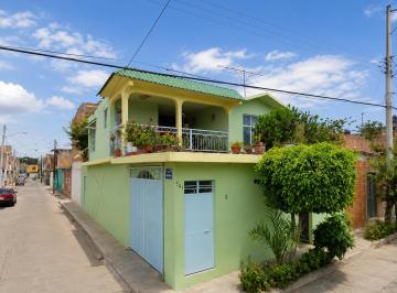 Casa de 3 habitaciones, Irapuato · Venta de Casa en La Colonia Flores Magon Sur, Irapuato, Guanajuato