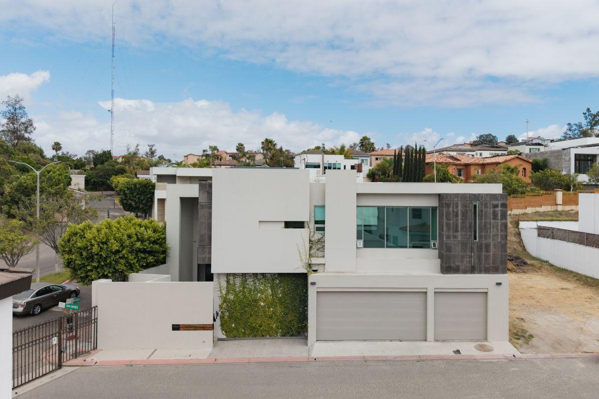 House for Sale, Hacienda Agua Caliente