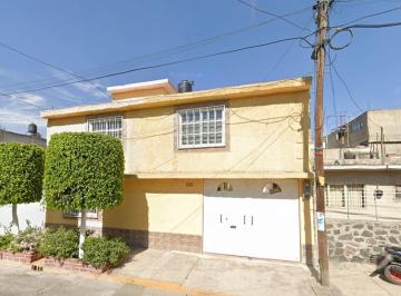 Casa de 4 habitaciones, Ecatepec de Morelos · Casa en Venta en Col Viveros Xalostoc Ecatepec de Morelos