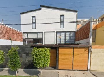 Casa de 4 habitaciones, Gustavo A. Madero · Casa en Venta en Oruro 30, Lindavista, Gustavo A. Madero.