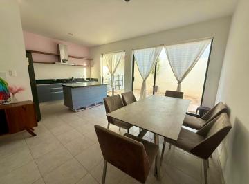 Casa · 3 Recámaras · Casa Nuevo Playa del Sol en Playa del Carmen