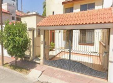Casa de 3 habitaciones, Aguascalientes · Hermosa Casa Ubicada en Aguascalientes en Venta!