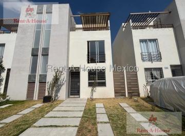 Casa · 105m² · 3 Recámaras · 2 Estacionamientos · Casa en Venta en Fraccionamiento Real de La Plata, Pachuca 26 - 2064 Mm