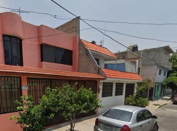 Casa de 3 habitaciones, Iztapalapa · Casa en Venta en Col Constitucion de 1917 Iztapalapa Cdmx