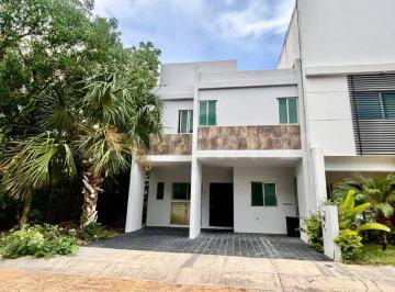 Casa · 186m² · 3 Recámaras · 2 Estacionamientos · Casa en Renta en Arbolada, Cancún