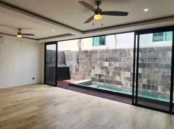 Casa · 290m² · 4 Recámaras · 2 Estacionamientos · Renta de Casa en Cancun - Aqua II Residencial
