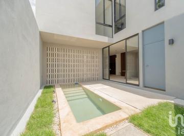 Casa · 182m² · 3 Recámaras · 2 Estacionamientos · Casa en Venta en Benito Juarez Norte, Mérida, Yucatán.