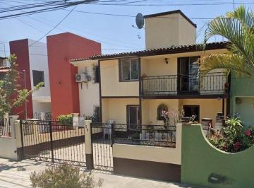 Casa de 3 habitaciones, Puerto Vallarta · Venta de Casa en Fluvial Puerto Vallarta