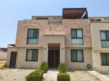 Casa en condominio de 3 habitaciones, Querétaro · Casa en Venta en Ciudad del Sol, Querétaro, Querétaro.