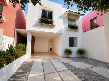 Casa de 3 habitaciones, General Escobedo · Casa en Venta en Zona Premium de Escobedo | 3 Recámaras | Cerca de Costco y Heb