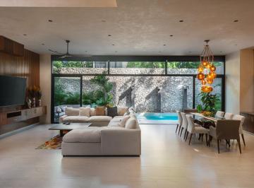 Villa · 498m² · 4 Recámaras · 3 Estacionamientos · Villa de Lujo Amueblada, con 4 Recámaras, Alberca Privada, Rooftop Jacuzzi, en Aldea Zama