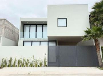Casa de 3 habitaciones, Tijuana · Casa en Venta en Costa Coronado