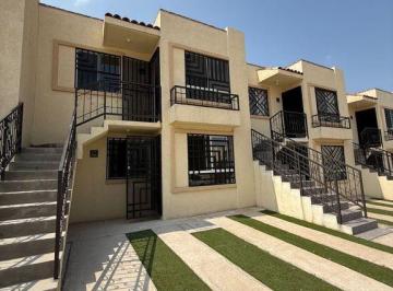 Casa · 60m² · 2 Recámaras · 1 Estacionamiento · Casa en Renta en Vista California