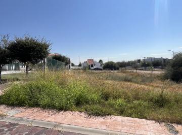 Terreno / Lote · 238m² · Lote en Venta en
