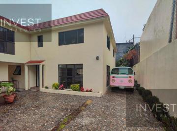 Casa · 240m² · 4 Recámaras · 4 Estacionamientos · Casa en Venta en Jardines de Santa Monica