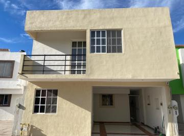 Casa · 186m² · 4 Recámaras · 1 Estacionamiento · Casa en Renta Amueblada en Villas Universidad, Torreón, Coah.