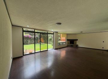 Casa de 3 habitaciones, Huixquilucan · Exclusiva Propiedad con Amplios Espacios y Excelente Distribución.