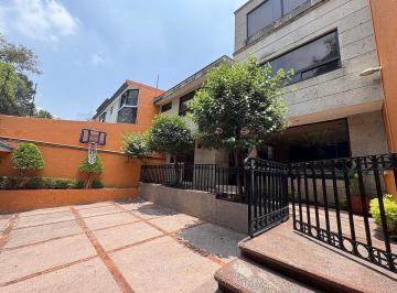 Casa de 3 habitaciones, Huixquilucan · Exclusiva Propiedad con Amplios Espacios y Excelente Distribución.