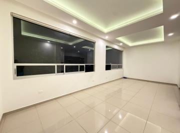 Casa · 420m² · 4 Recámaras · 2 Estacionamientos · Casa de 4 Recamaras en Residencial Lago Esmeralda, Zona Esmeralda