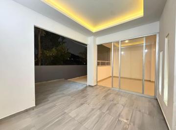 Casa · 420m² · 4 Recámaras · 2 Estacionamientos · Casa de 4 Recamaras en Residencial Lago Esmeralda, Zona Esmeralda